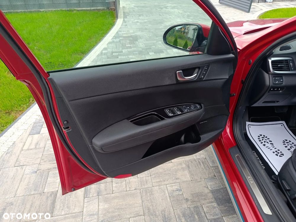 Kia Optima Plug-in Hybrid - 22
