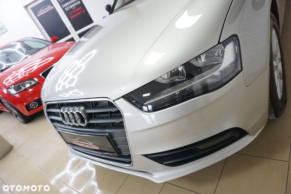 Audi A4 Avant 2.0 TDI DPF Ambiente - 13