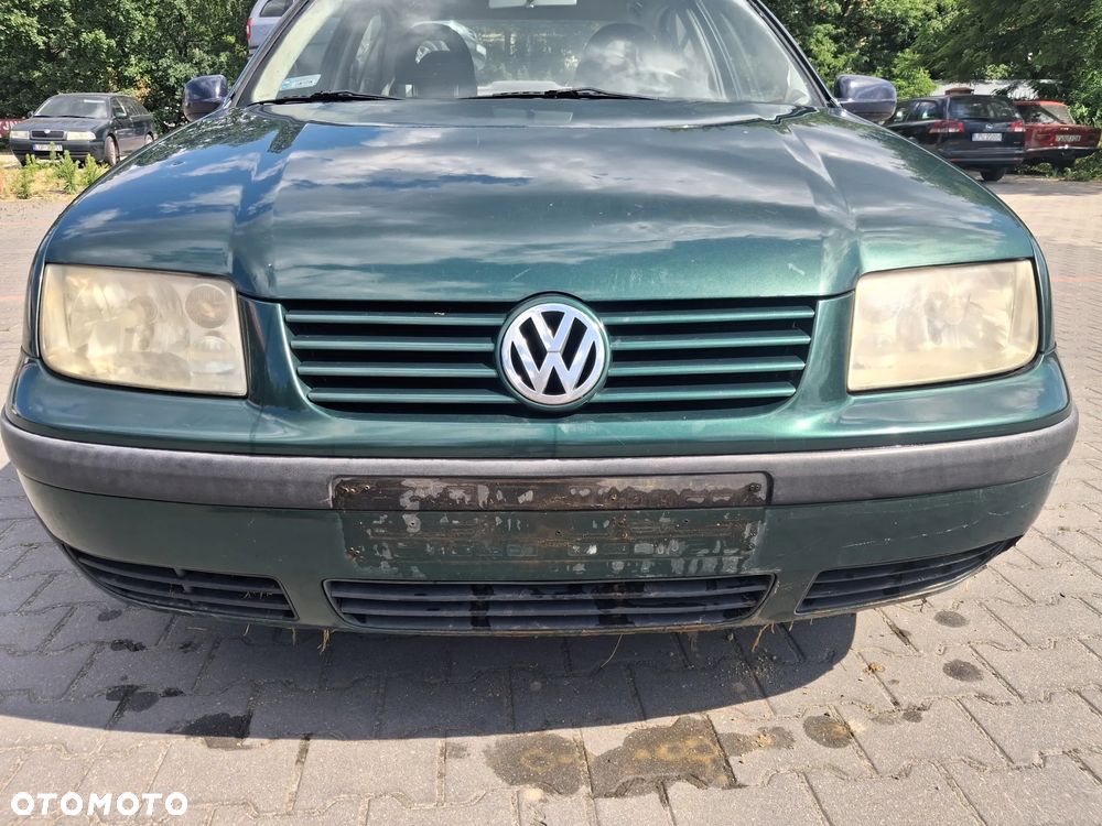 Volkswagen Bora Golf IV 4silnik 1.4 16v 55 Kw 75 KM skrzynia biegów DUU DLP DUW DUS drzwi maska zderzak klapa LC6M lampa grill atrapa lusterko panel sterownik moduł przewód wąż wiązka lewarek maglownica cewka kolektor tłumik wydech alternator rozrusznik fotel kierownica sterownik stacyjka belka sanki mcperson zwrotnica zacisk hamulcowy serwo pompa abs paliwa schowek szyba zamek czujnik sonda sprężarka klimatyzacji zbiorniczek podszybie wahacz zwrotnica NA CZĘŚCI - 2