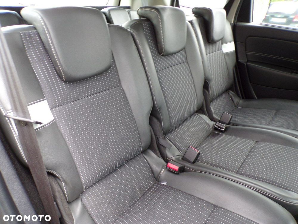 Renault Grand Scenic - 19