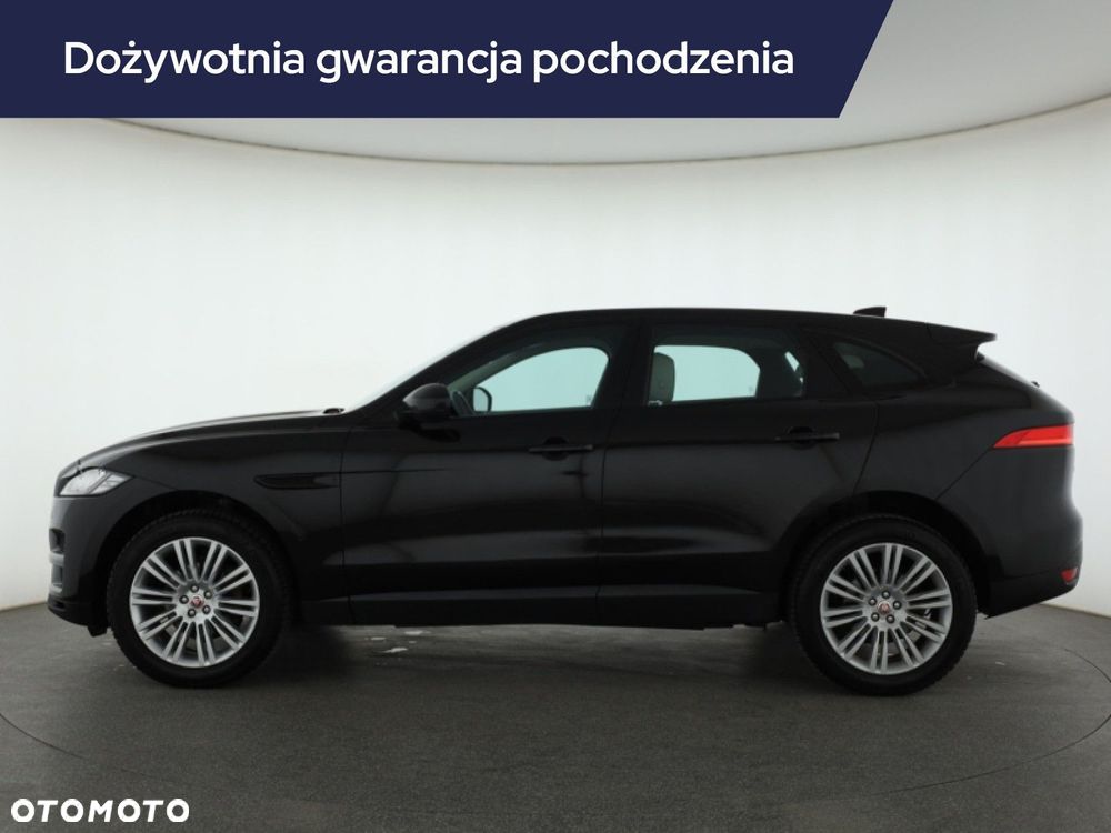 Jaguar F-Pace - 4