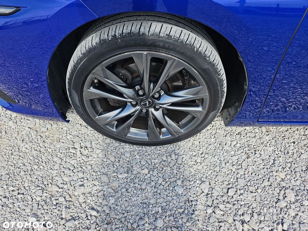 Lexus ES 300h F Sport - 28