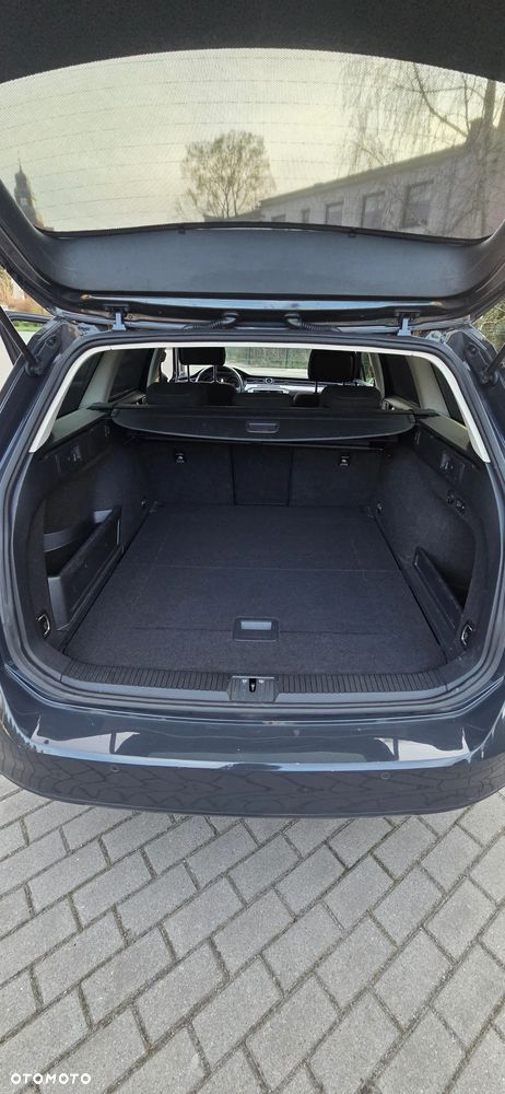 Volkswagen Passat Variant 2.0 TDI DSG (BlueMotion Technology) Comfortline - 23
