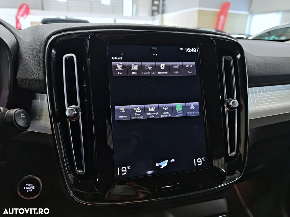 Volvo XC 40 T3 Momentum Pro - 21