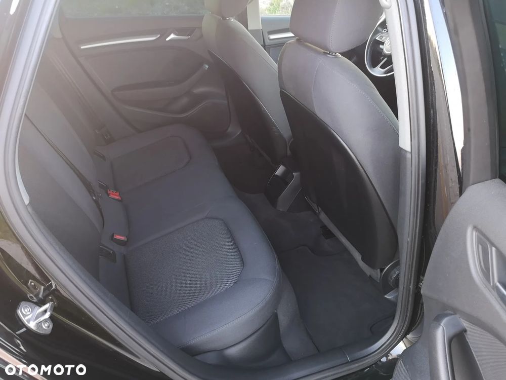 Audi A3 Sportback 1.6 TDI S tronic sport - 6