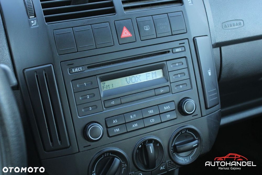 Volkswagen Polo - 11