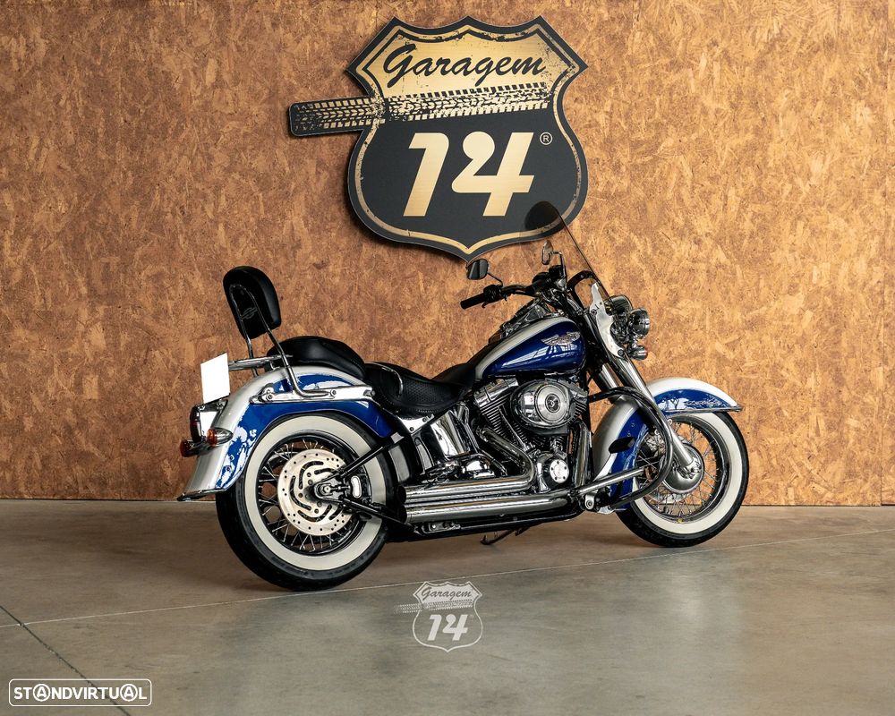 Harley-Davidson FLST Softail Deluxe - 17