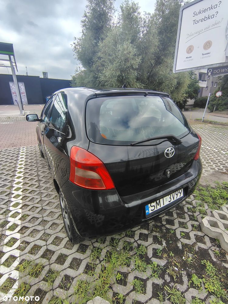 Toyota Yaris 1.0 Terra - 6