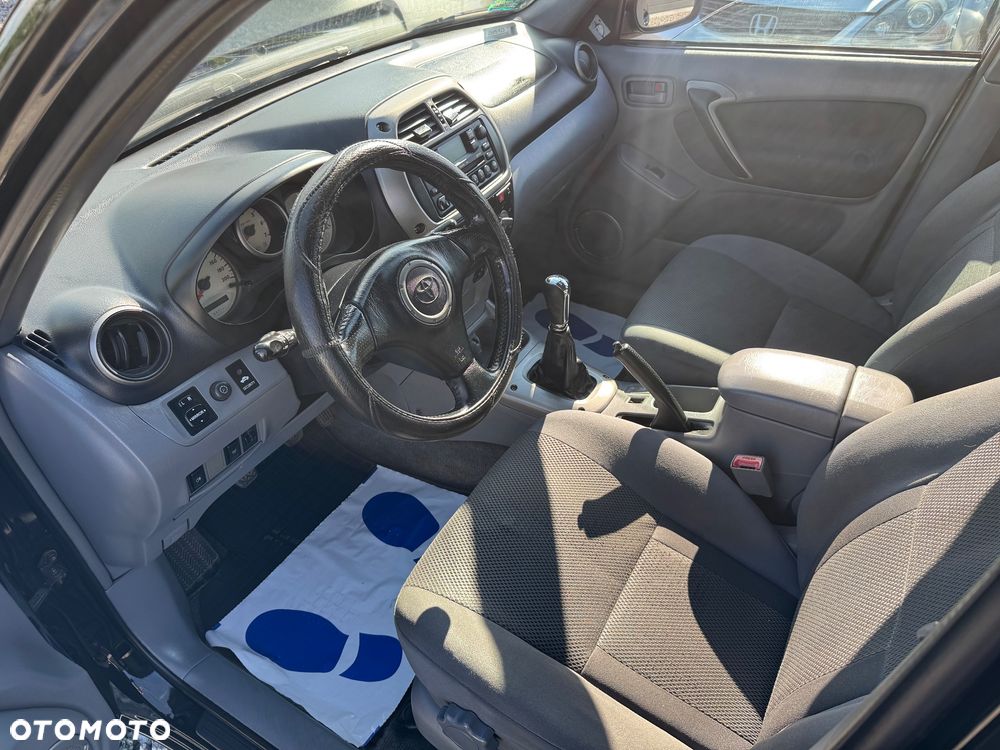 Toyota RAV4 2.0 D-4D 4x4 - 9