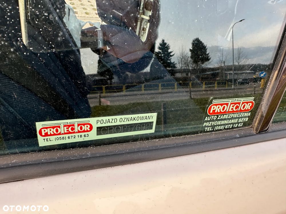 Mercedes-Benz Klasa E - 25