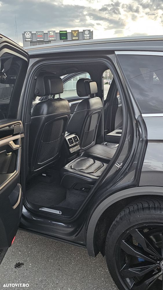 Volkswagen Touareg 3.0 V6 TDI 4Motion DPF Automatik R-Line - 32