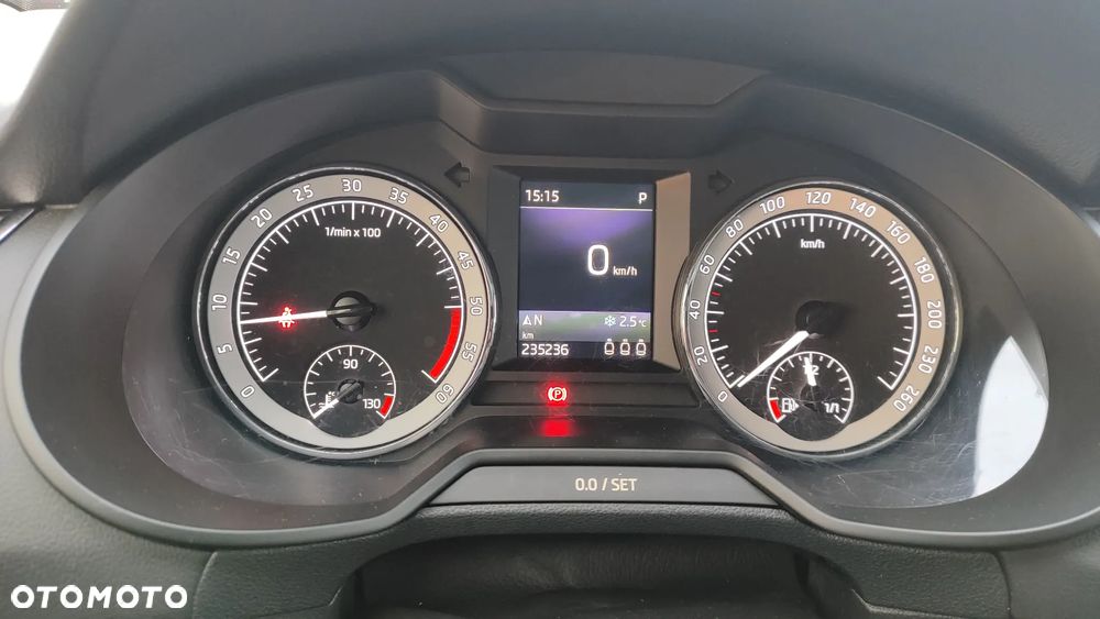 Skoda Octavia 2.0 TDI DSG Premium Edition - 25