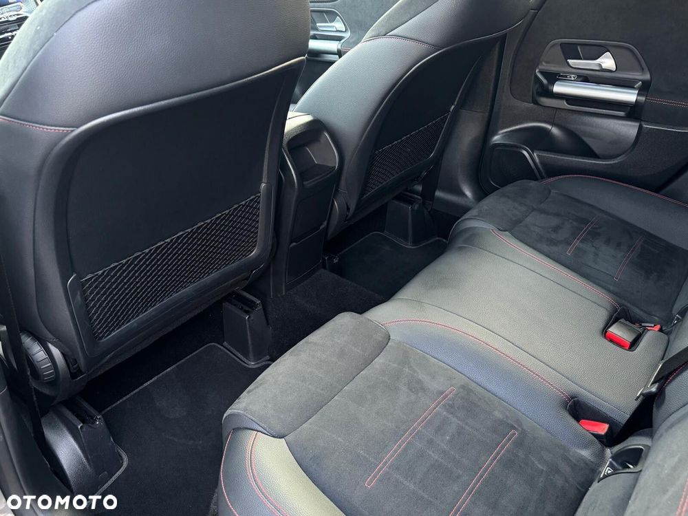 Mercedes-Benz GLA 200 AMG Line - 21