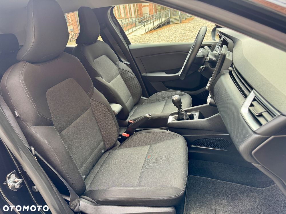 Renault Clio - 19