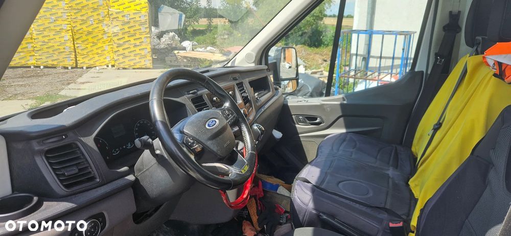 Ford Partner - 3