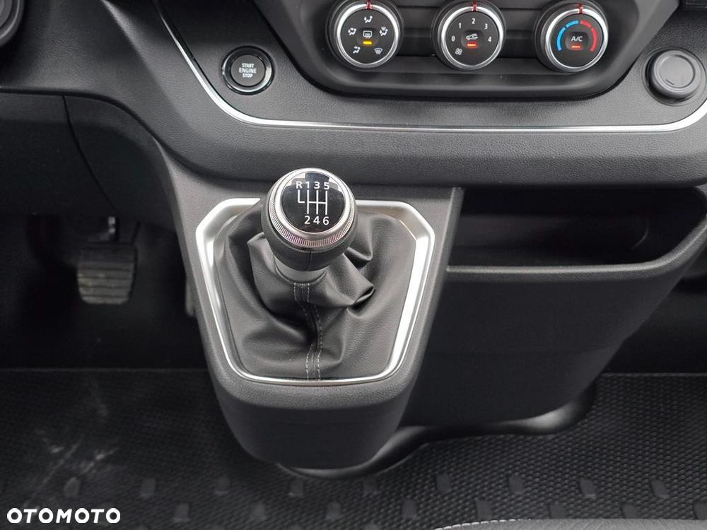 Renault Trafic Kombi 2.0 Blue dCi L2 Equilibre - 23