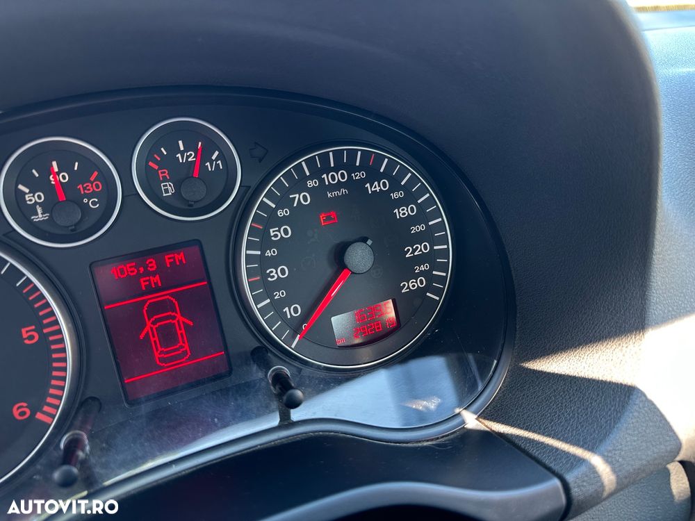 Audi A3 2.0 TDI Sportback DPF S line Sportpaket (plus) - 9