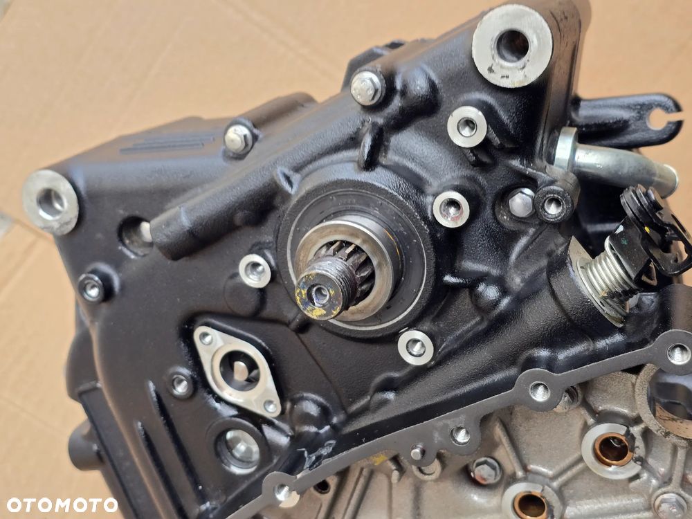 SILNIK TRIUMPH SPEED 400 SCRAMBLER - 20