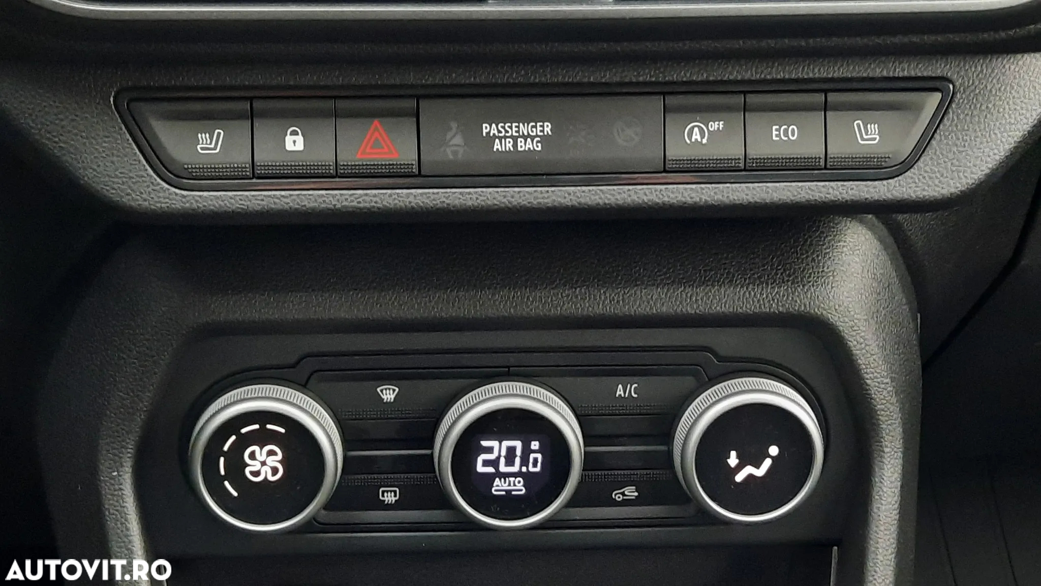 Dacia Logan TCe 90 MT6 Expression - 8