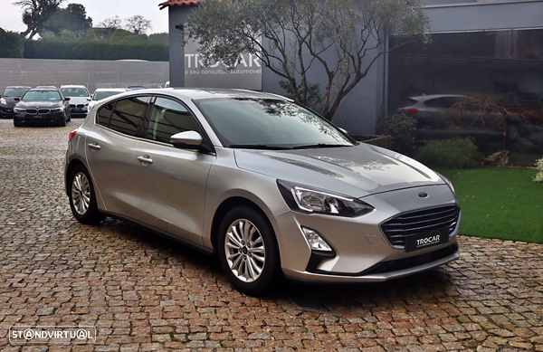 Ford Focus 1.0 EcoBoost MHEV Connected Design