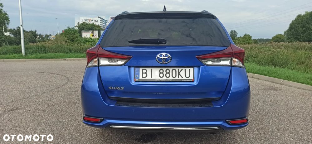 Toyota Auris 1.6 Selection - 12