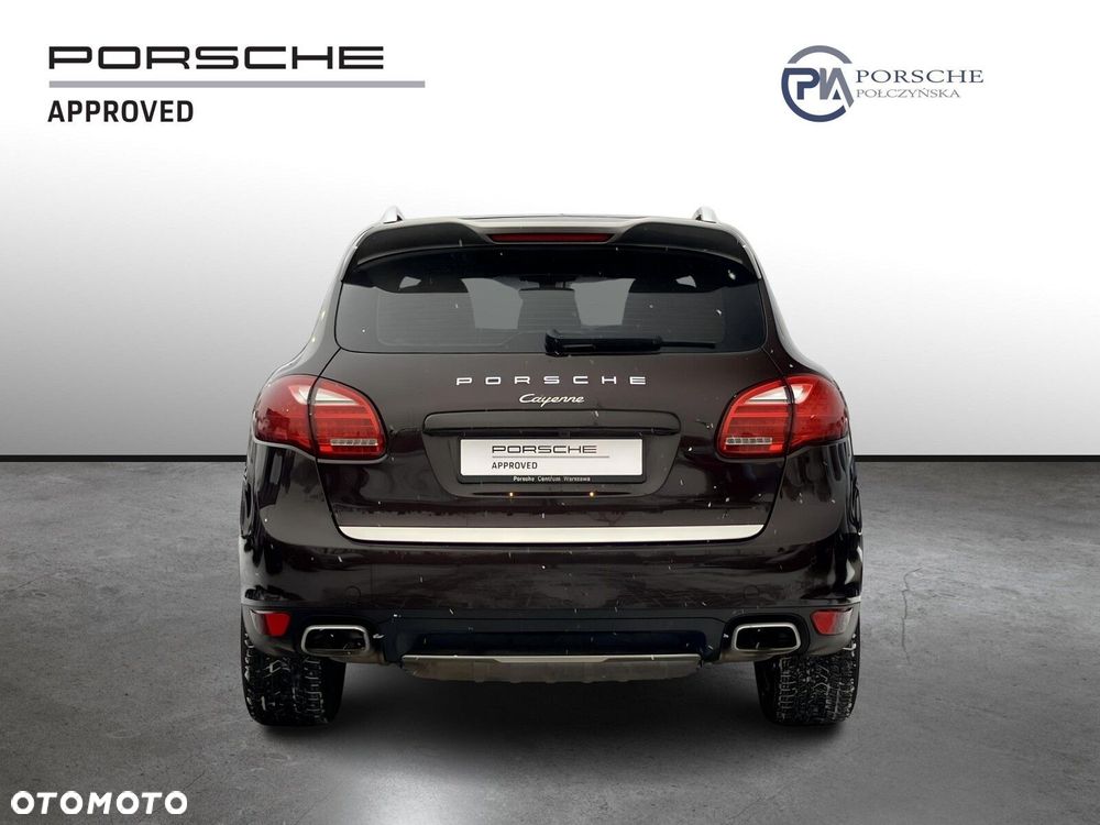 Porsche Cayenne - 4