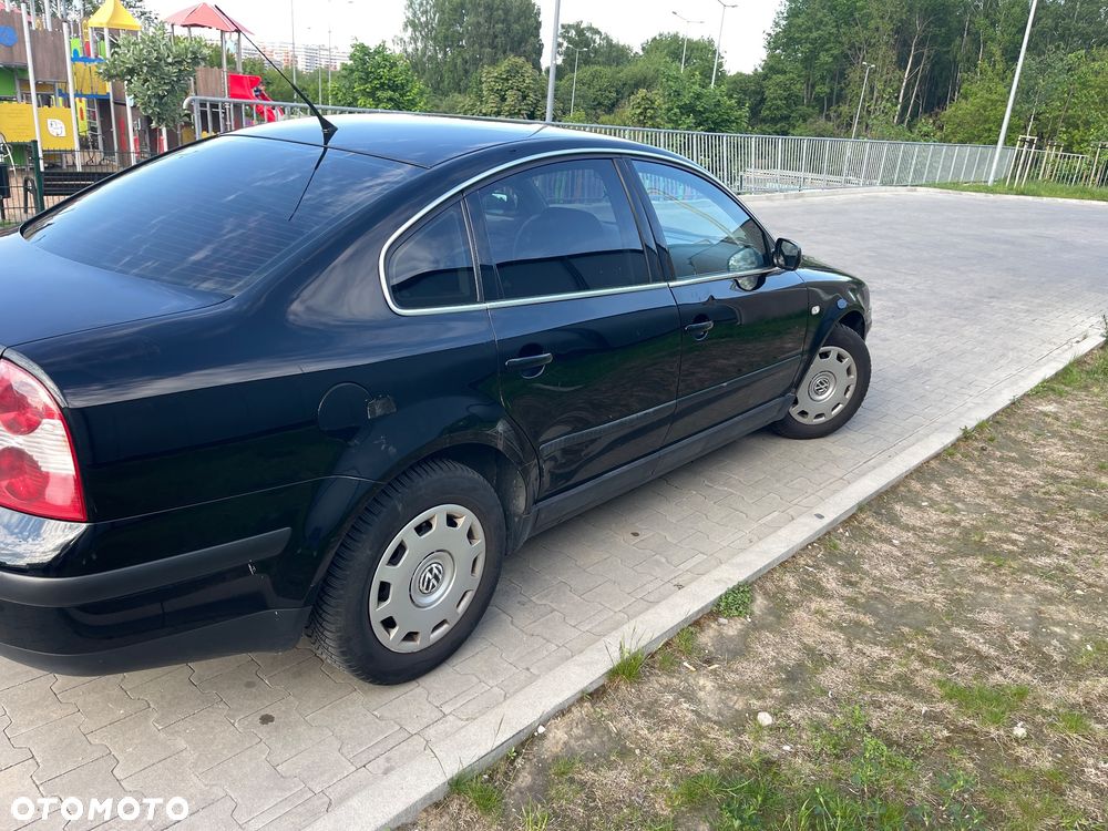 Volkswagen Passat 1.6 - 5