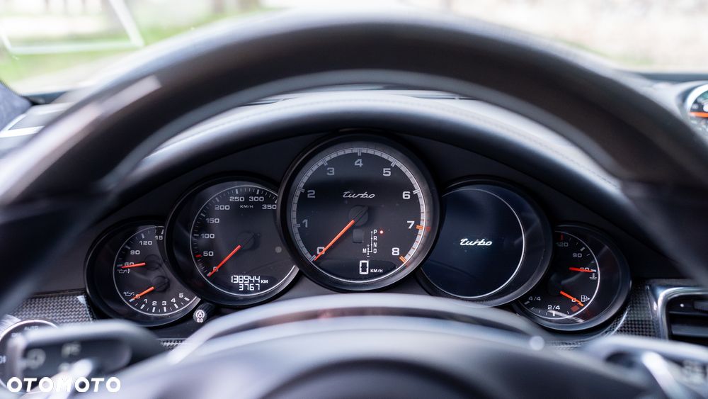 Porsche Panamera Turbo Executive - 22
