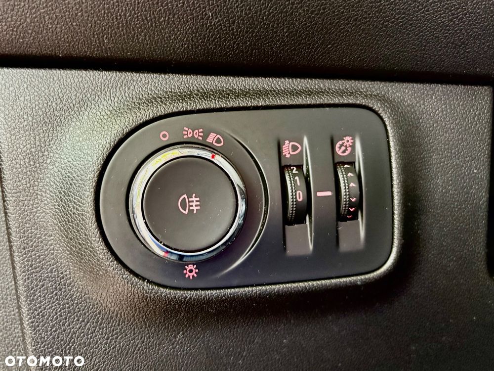 Opel Corsa - 11
