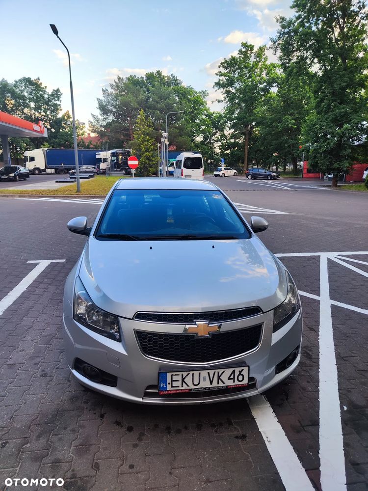 Chevrolet Cruze 1.8 LS - 2