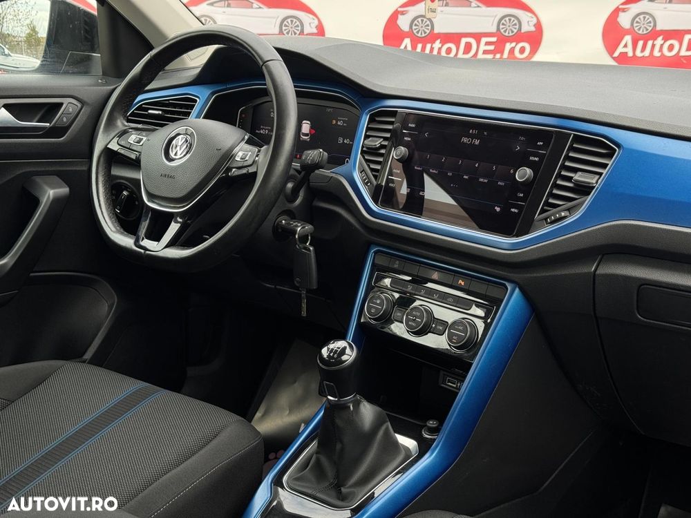 Volkswagen T-Roc - 7
