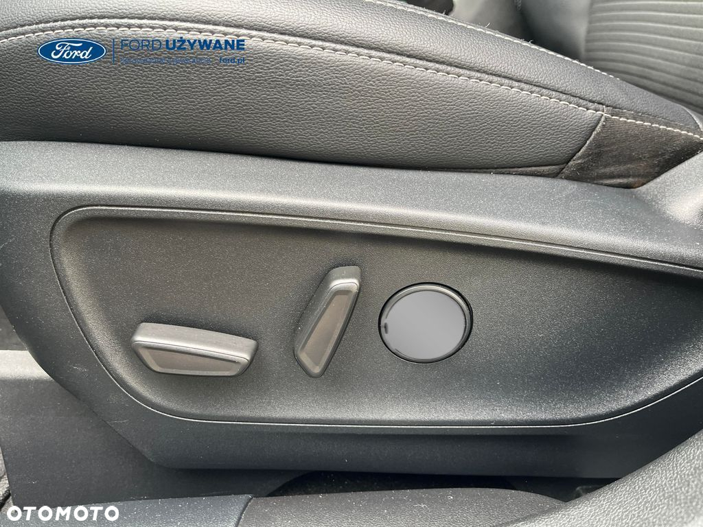 Ford Kuga 2.5 FHEV AWD Titanium X - 27