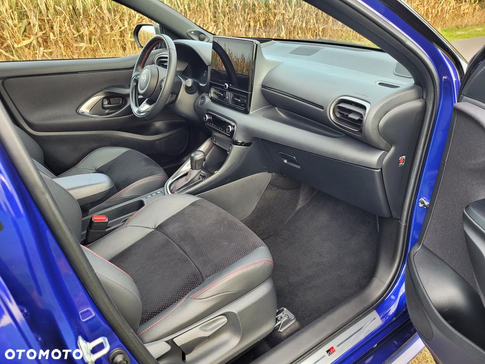 Toyota Yaris Hybrid 1.5 GR Sport - 12