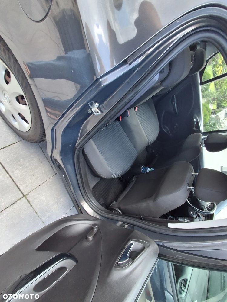 Opel Corsa 1.4 Enjoy - 11