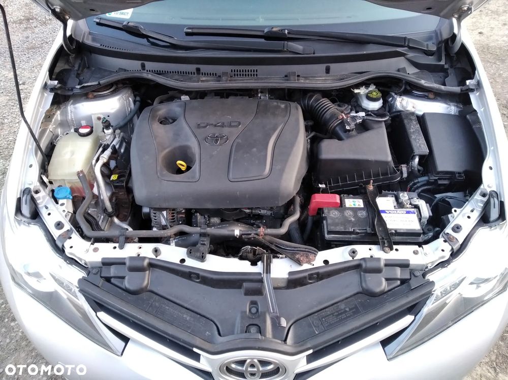 Toyota Auris 1.4 D-4D Life - 16