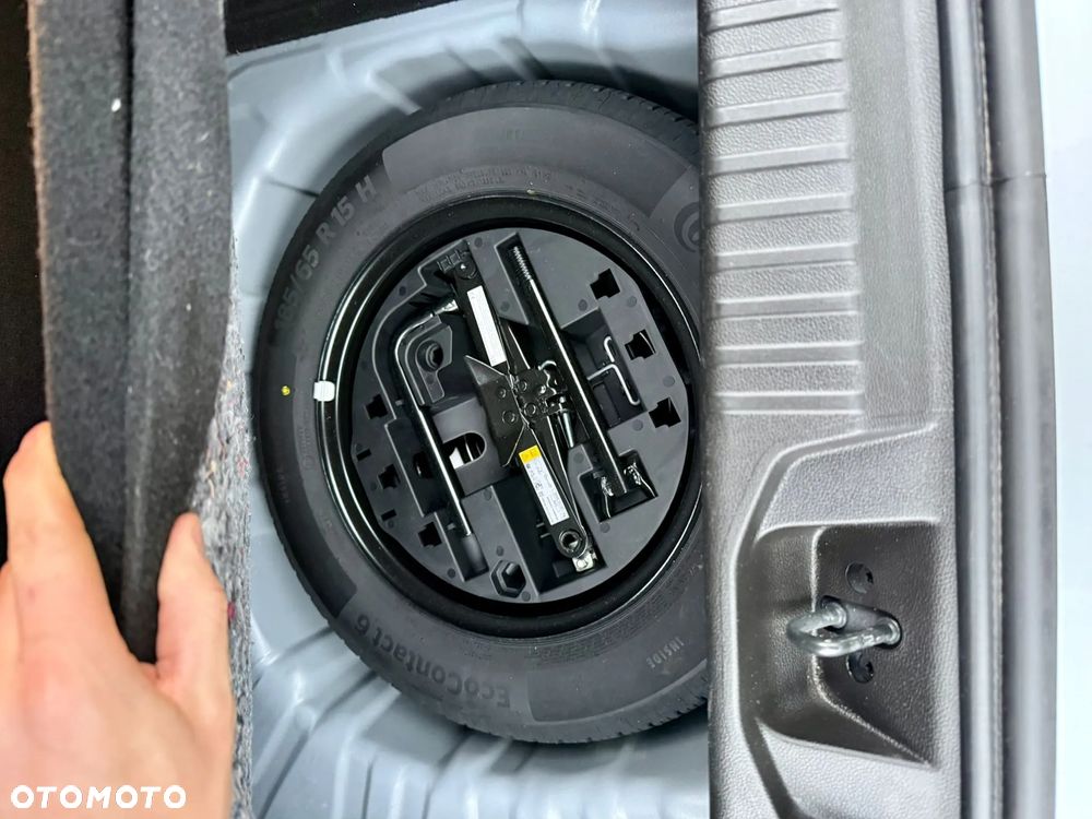 Renault Clio TCe 90 BUSINESS EDITION - 19