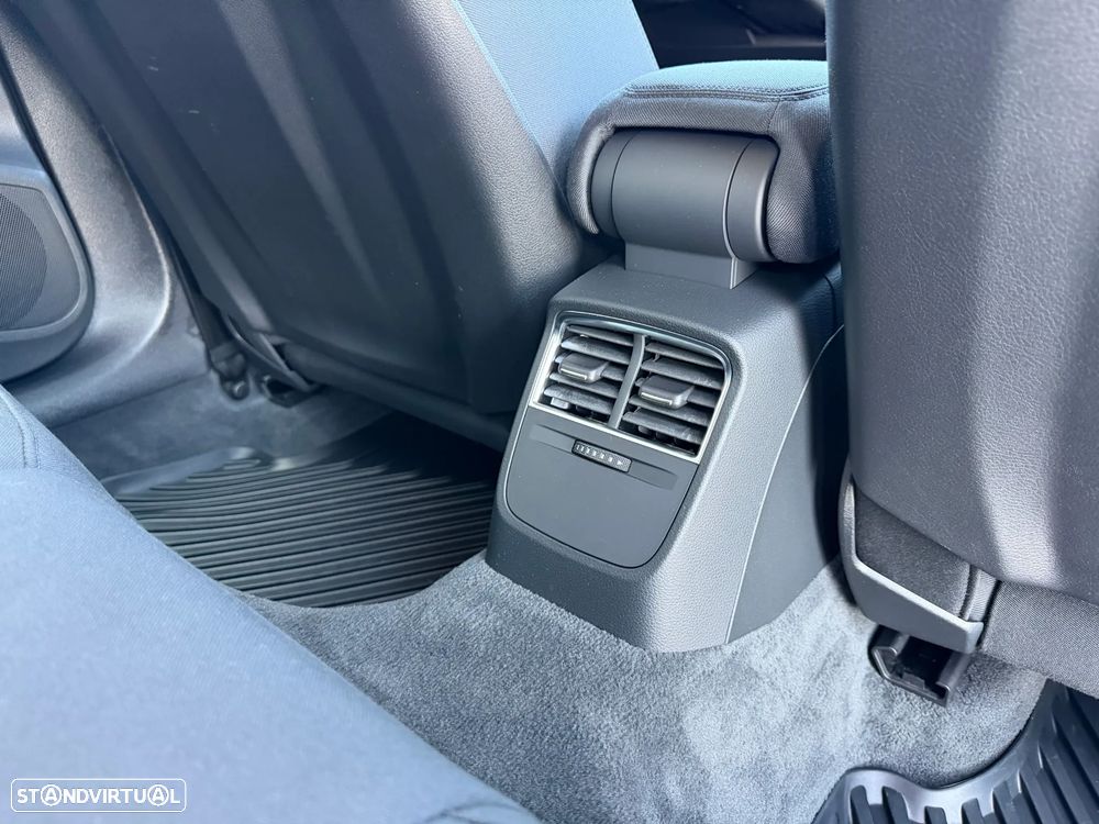 Audi A3 Sportback 1.6 TDI Advance Ultra — fotografia 39