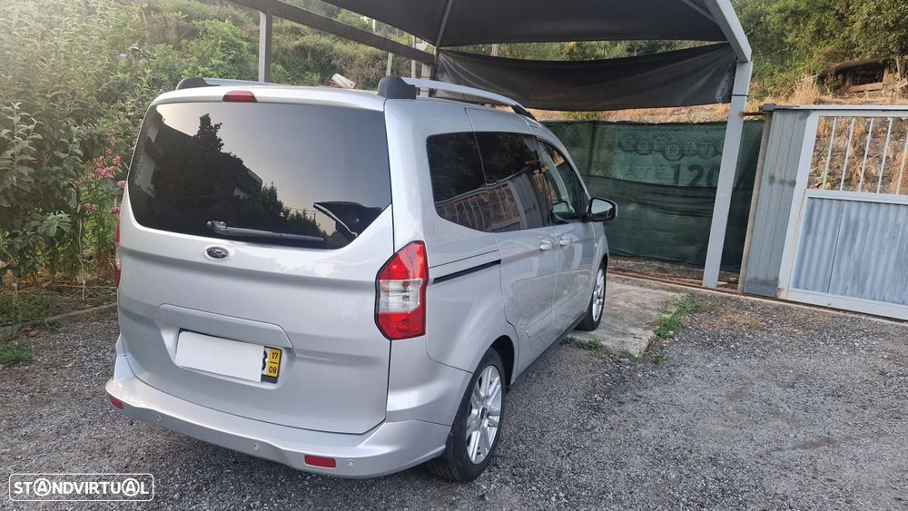 Ford Tourneo Courier 1.0 EcoBoost Titanium - 9
