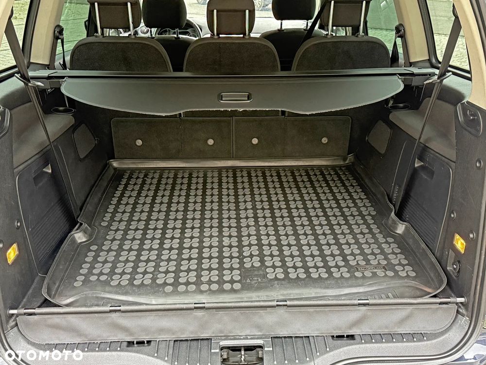 Ford Galaxy 2.0 TDCi Titanium - 17