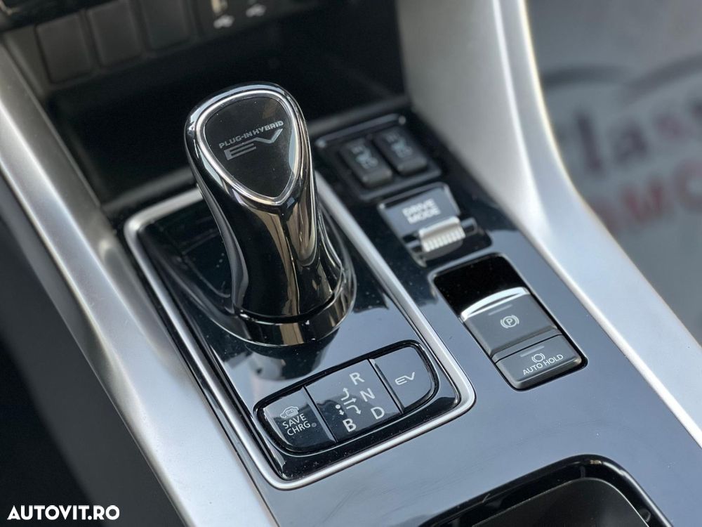 Mitsubishi Eclipse-Cross - 23