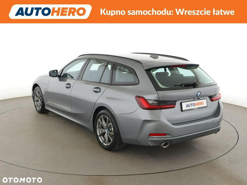 BMW Seria 3 330e PHEV - 5