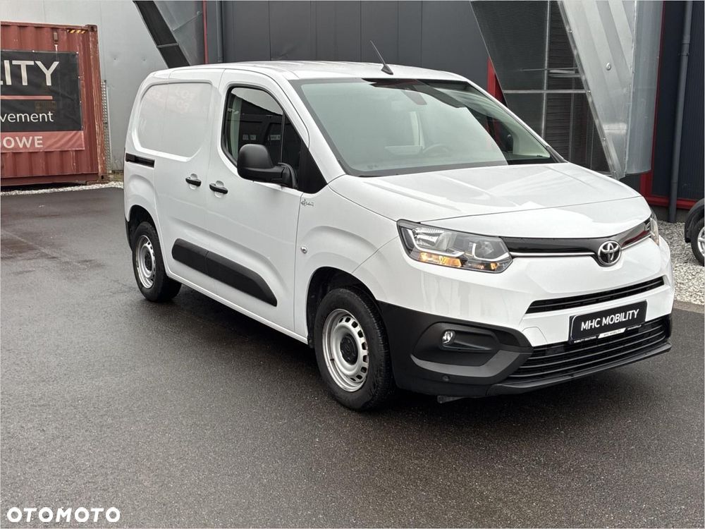 Toyota Proace City 1.2 D-4T 2,3t Active - 10