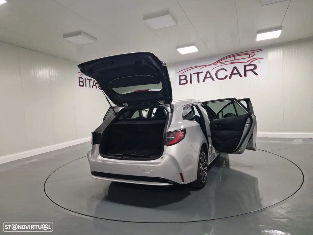 Toyota Corolla Touring Sports 1.8 Hybrid Comfort+P.Sport - 32