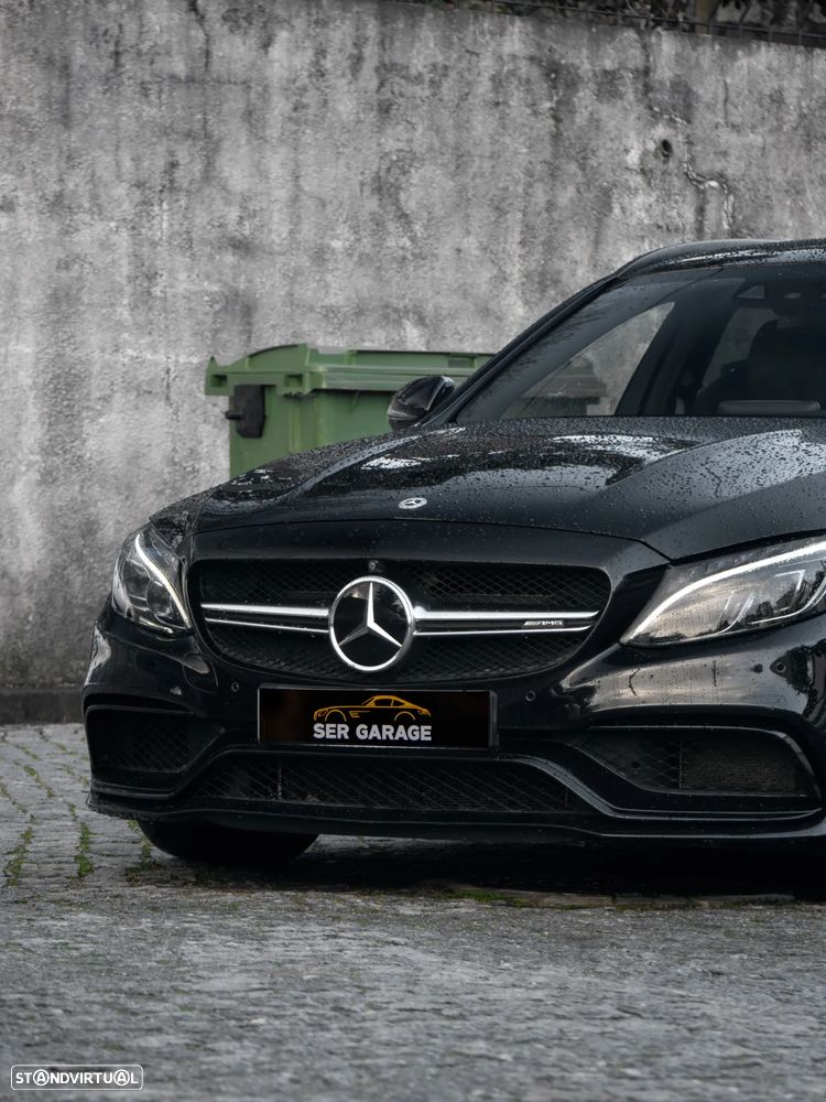 Mercedes-Benz C 63 AMG S - 25