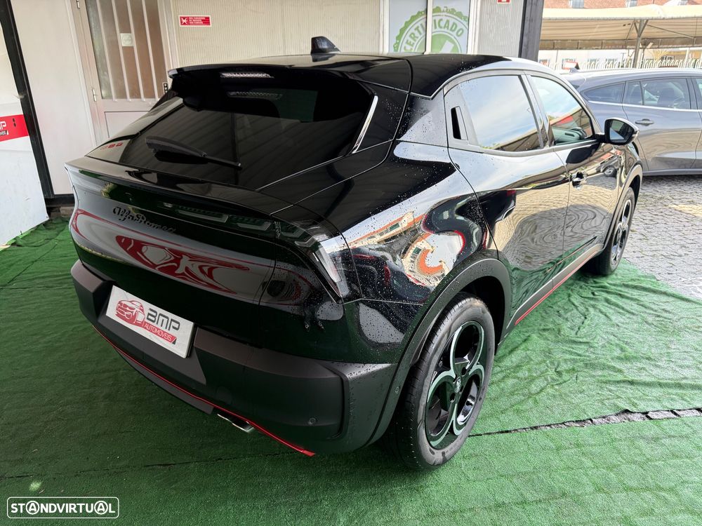 Alfa Romeo Junior 1.2 Speciale eDCT6 - 8