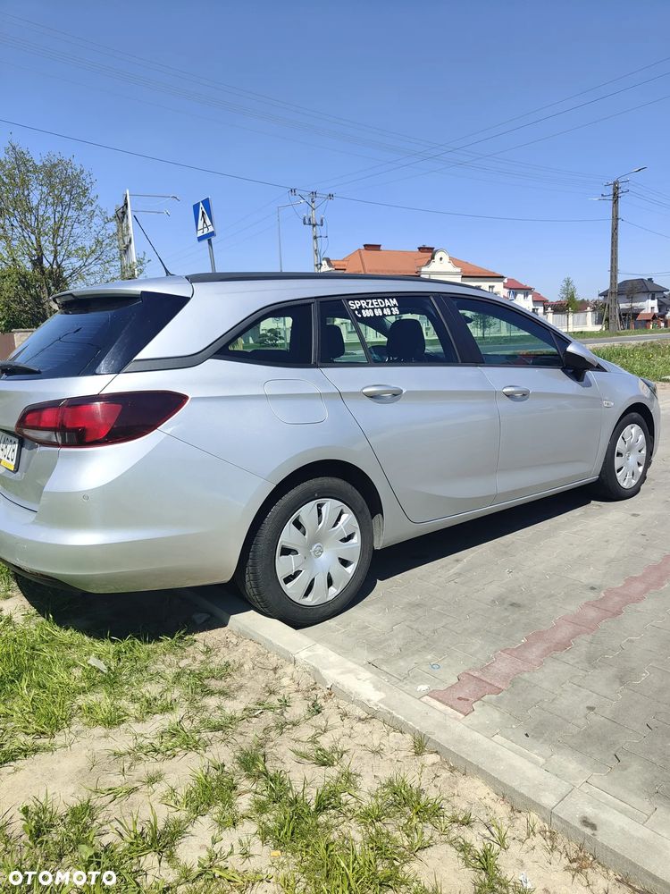 Opel Astra 1.6 CDTI Dynamic S&S - 2