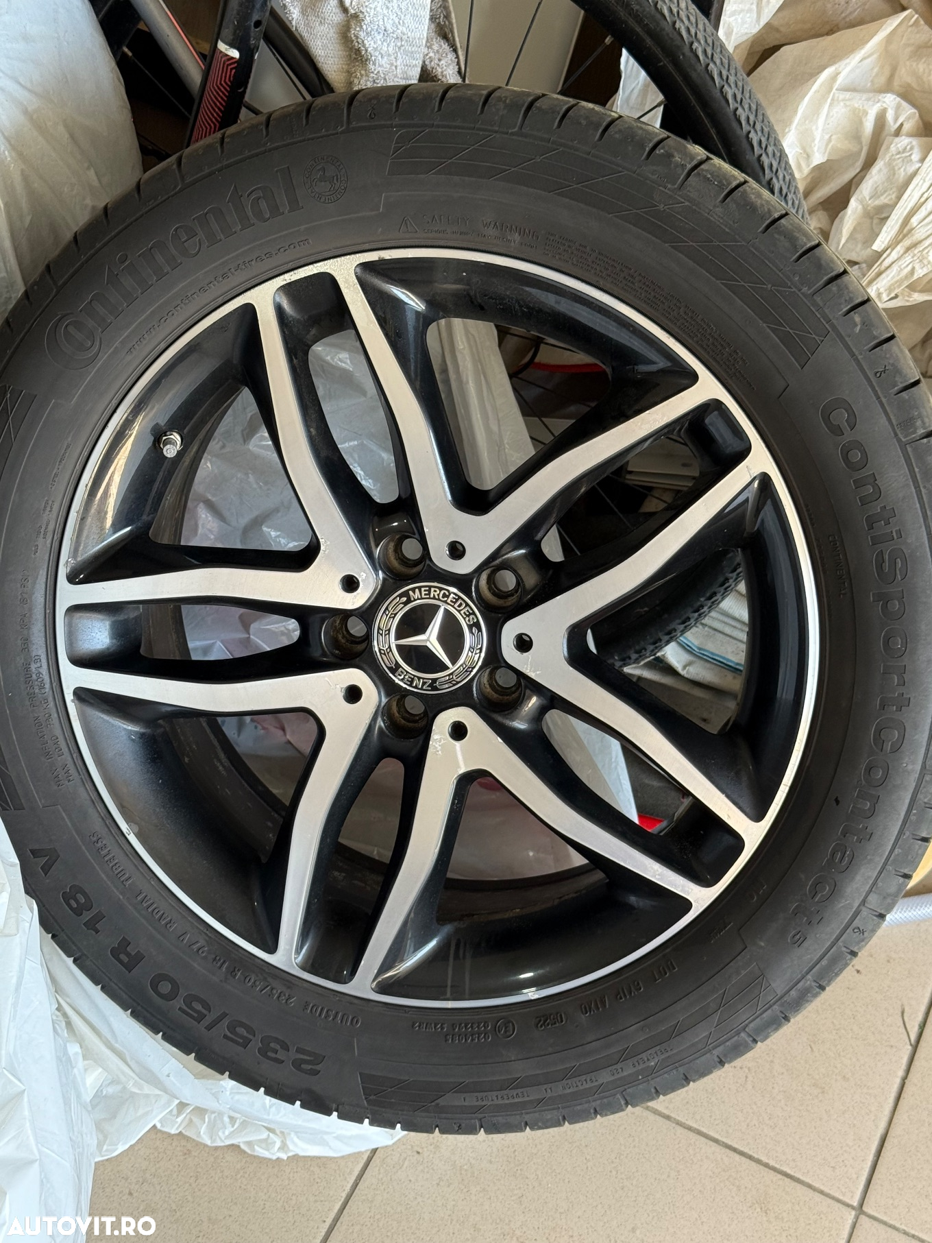 Mercedes-Benz GLA 250 4Matic 7G-DCT - 13