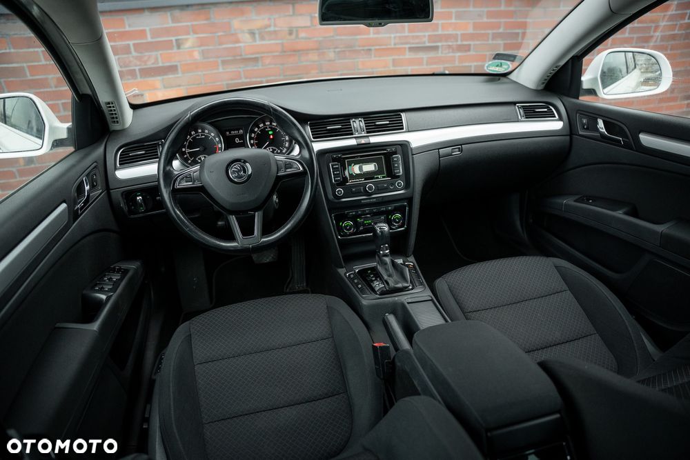 Skoda Superb 2.0 TDI DSG Active - 26