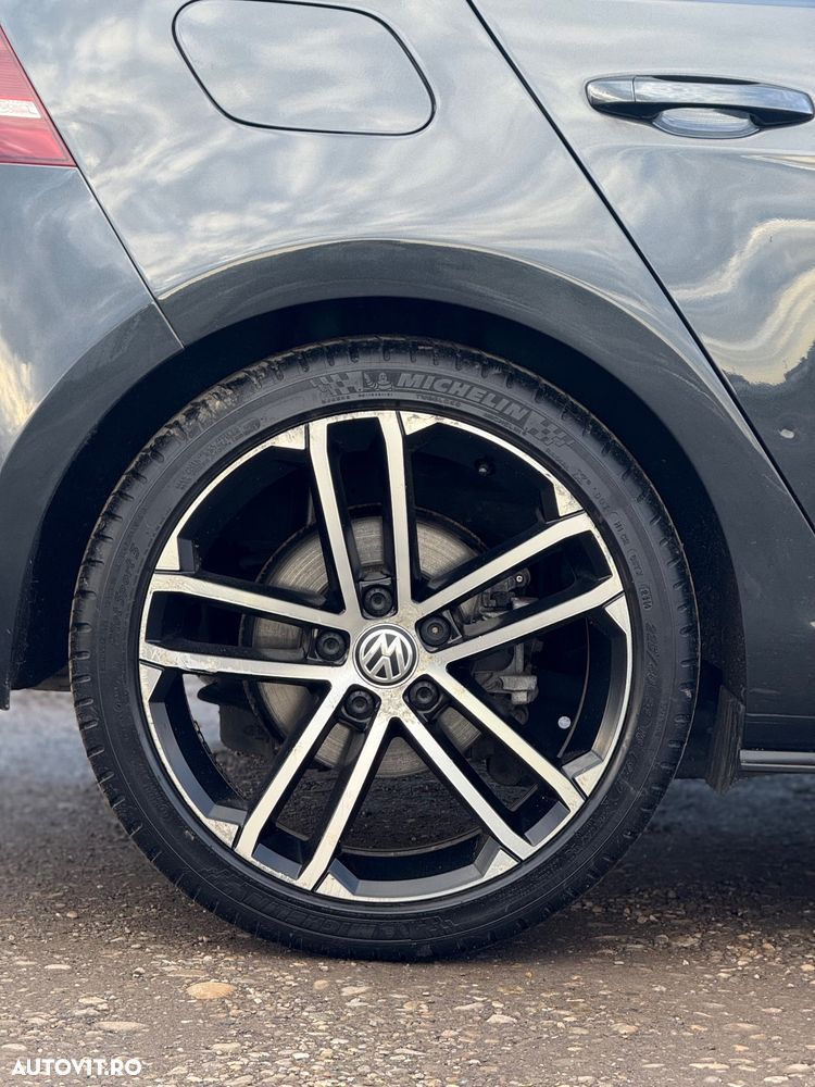 Volkswagen Golf GTD (BlueMotion Technology) DSG - 25