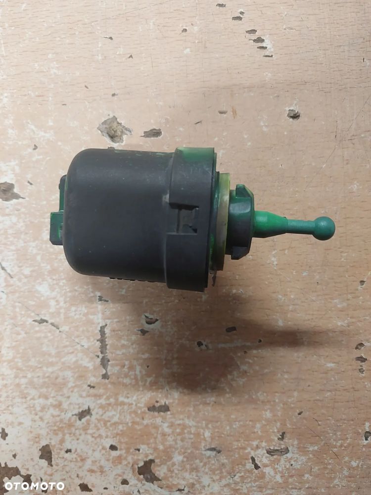 Silniczek lampy przedniej VW T4 96-03 lift 6K5941295A - 2